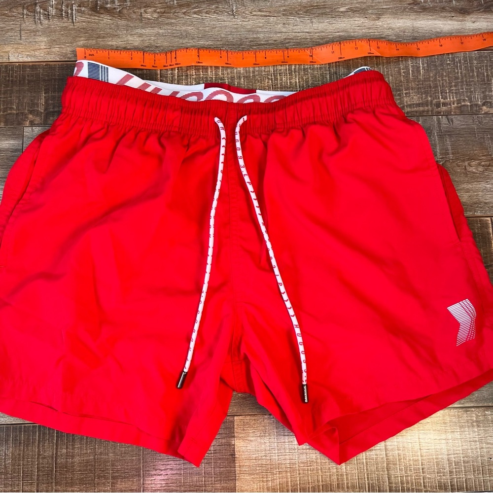 Hugo Boss Unisex Quick-Drying Swim Short red